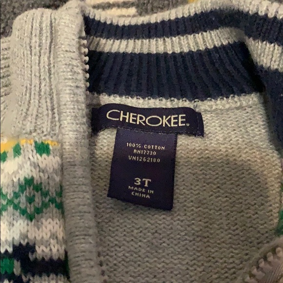 Cute sweater - Picture 3 of 3